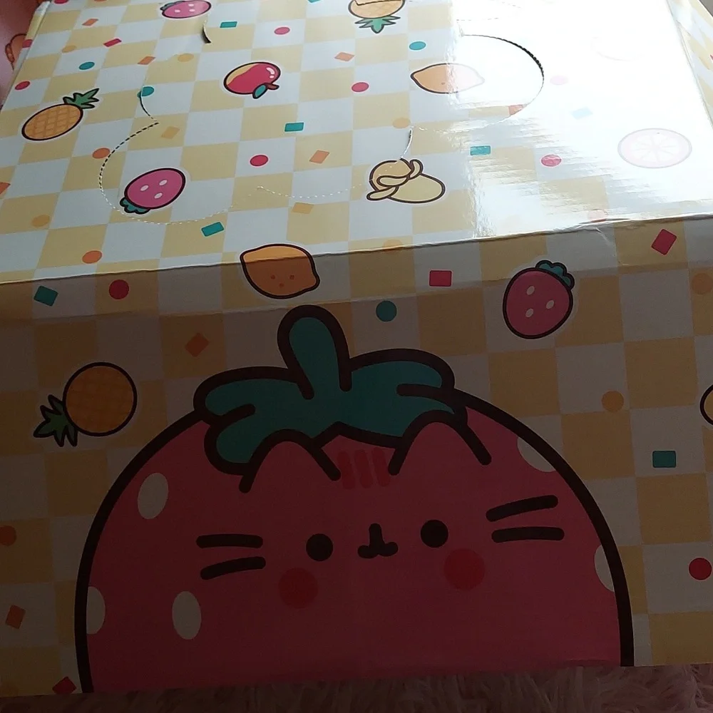 Pusheen cat bed